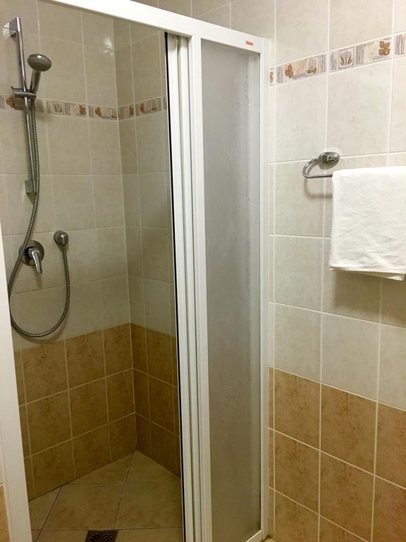Racz Fogado Hotel Kisoroszi Luaran gambar