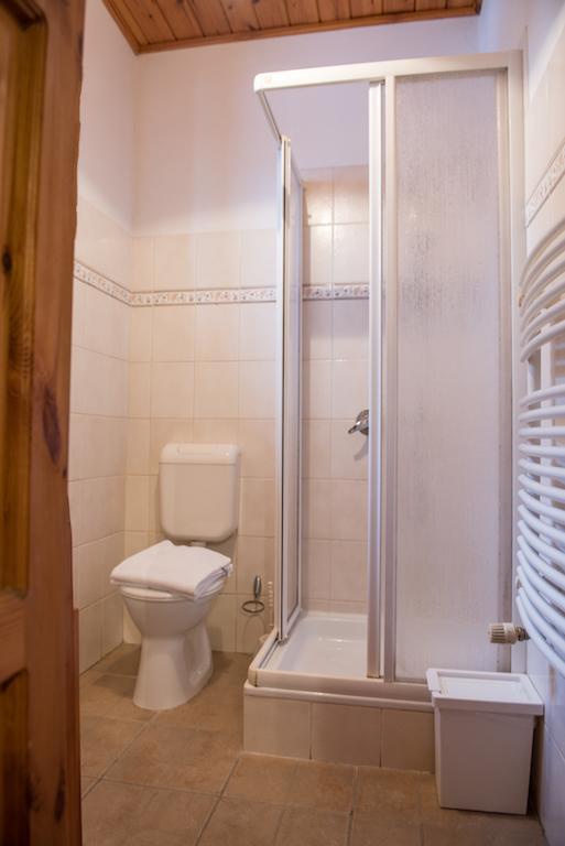 Racz Fogado Hotel Kisoroszi Luaran gambar