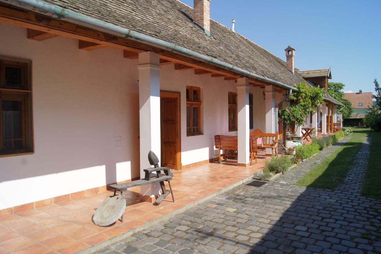Racz Fogado Hotel Kisoroszi Luaran gambar